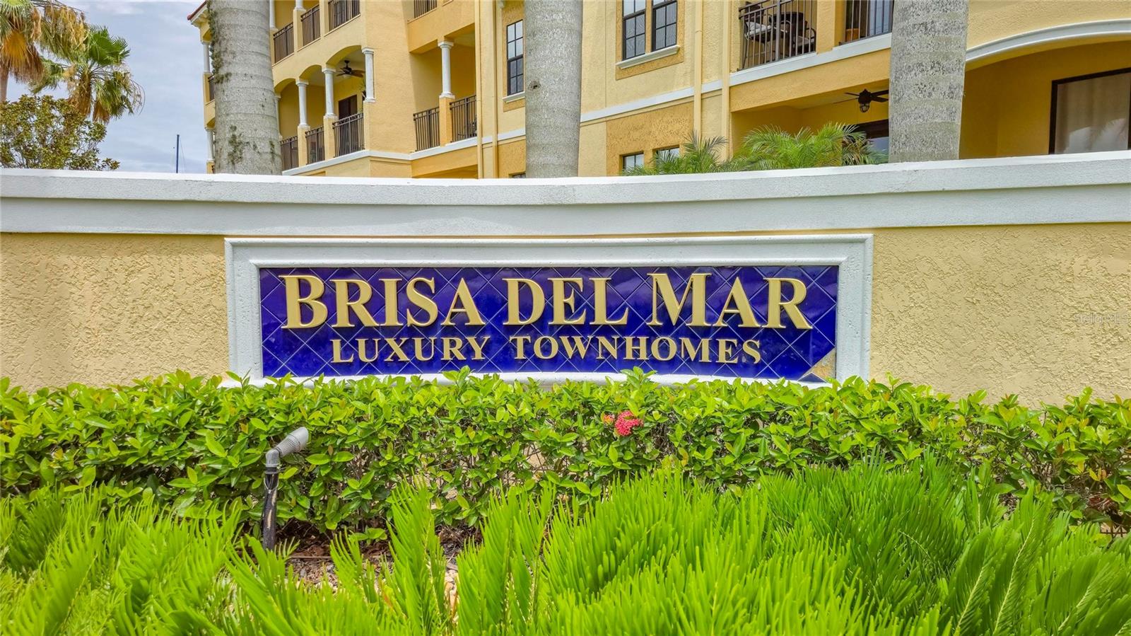 BRISA DEL MAR TWNHMS - Residential