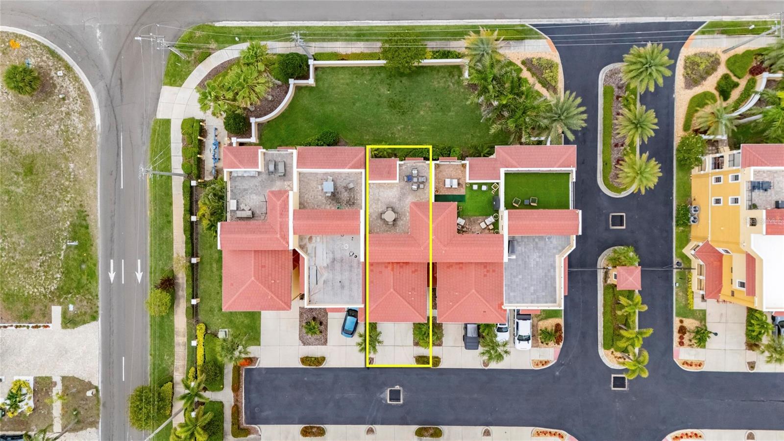 BRISA DEL MAR TWNHMS - Residential