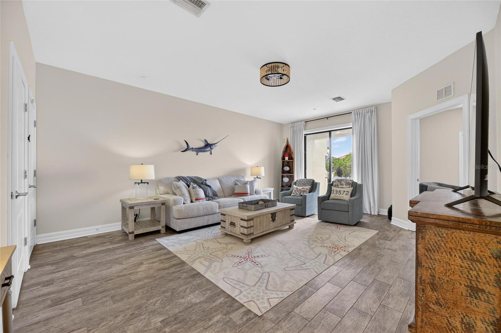 BRISA DEL MAR TWNHMS - Residential