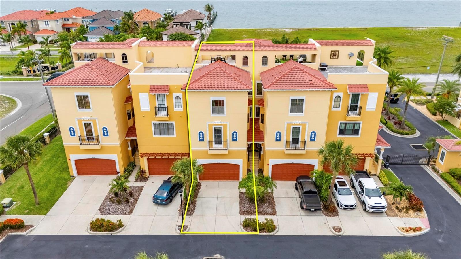 BRISA DEL MAR TWNHMS - Residential