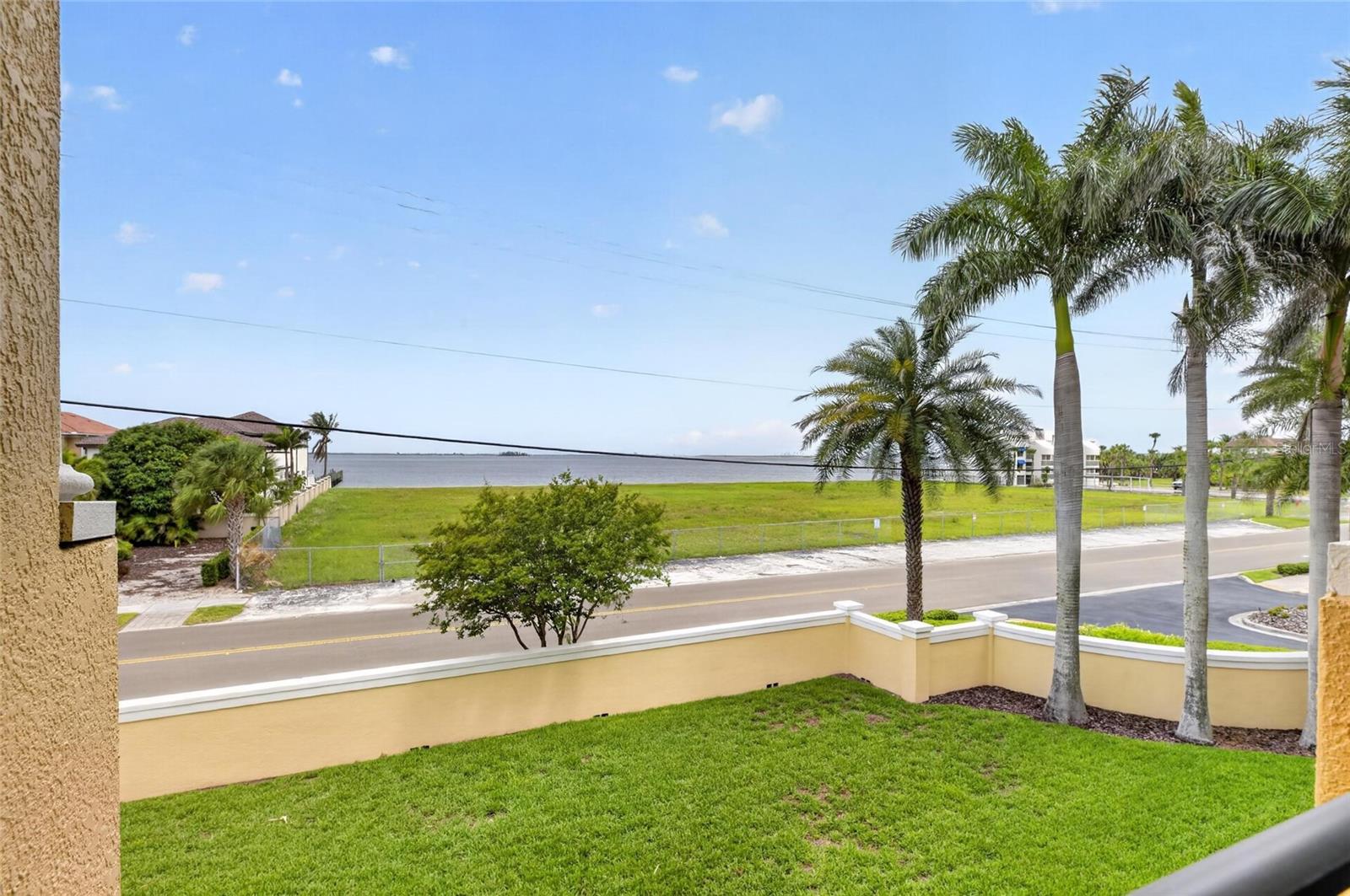 BRISA DEL MAR TWNHMS - Residential