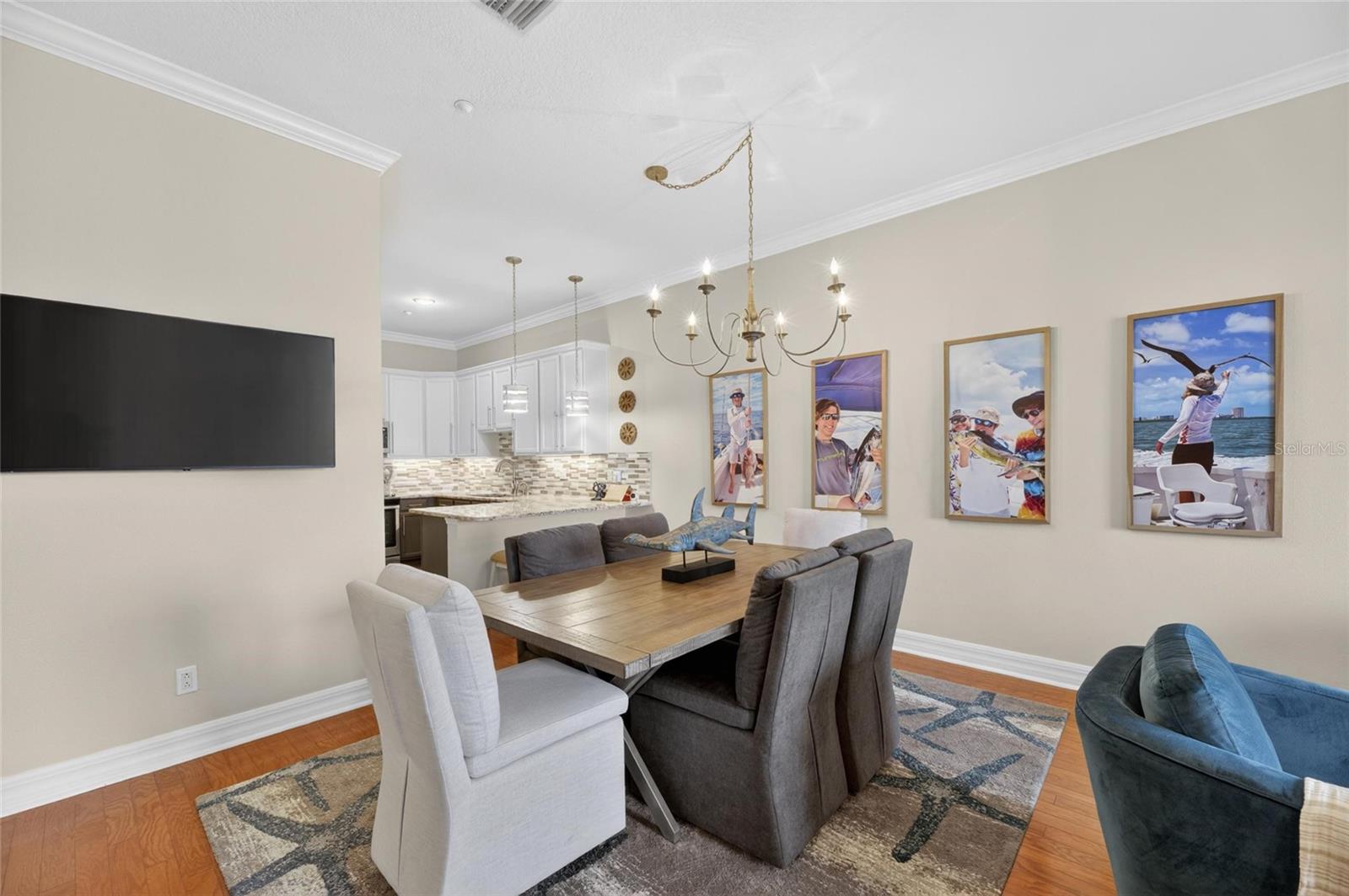 BRISA DEL MAR TWNHMS - Residential