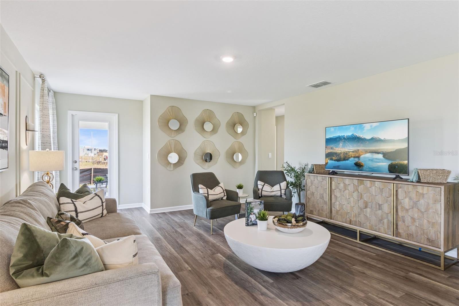 HAWTHORNE RANCH - Residential