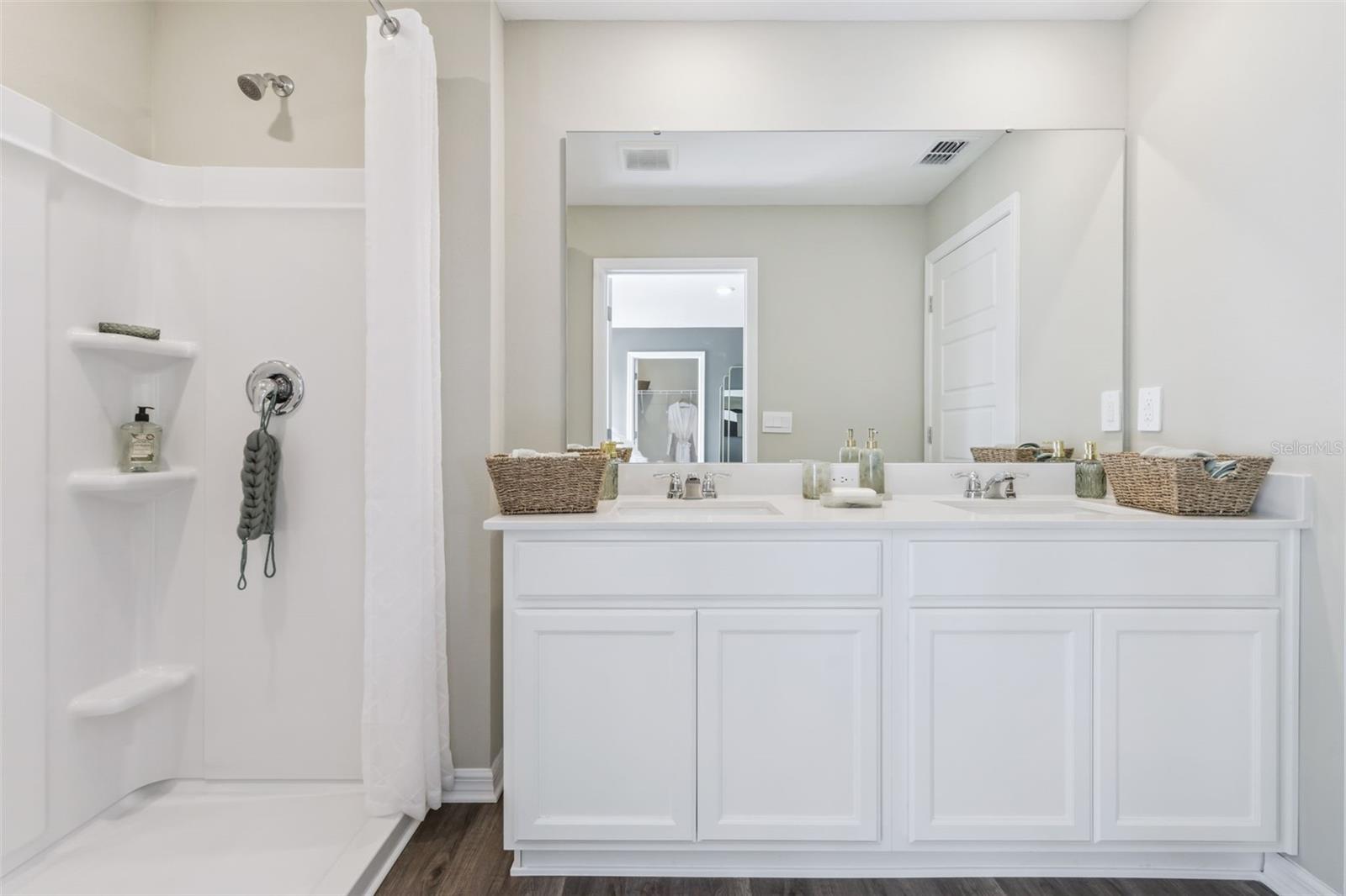HAWTHORNE RANCH - Residential