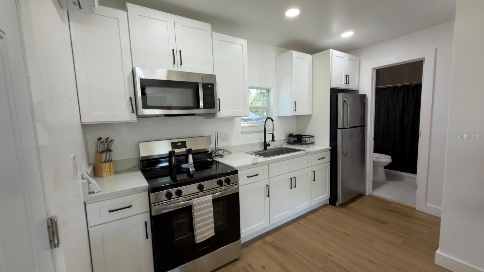 EAST VIEW PARK - Commercial Sale