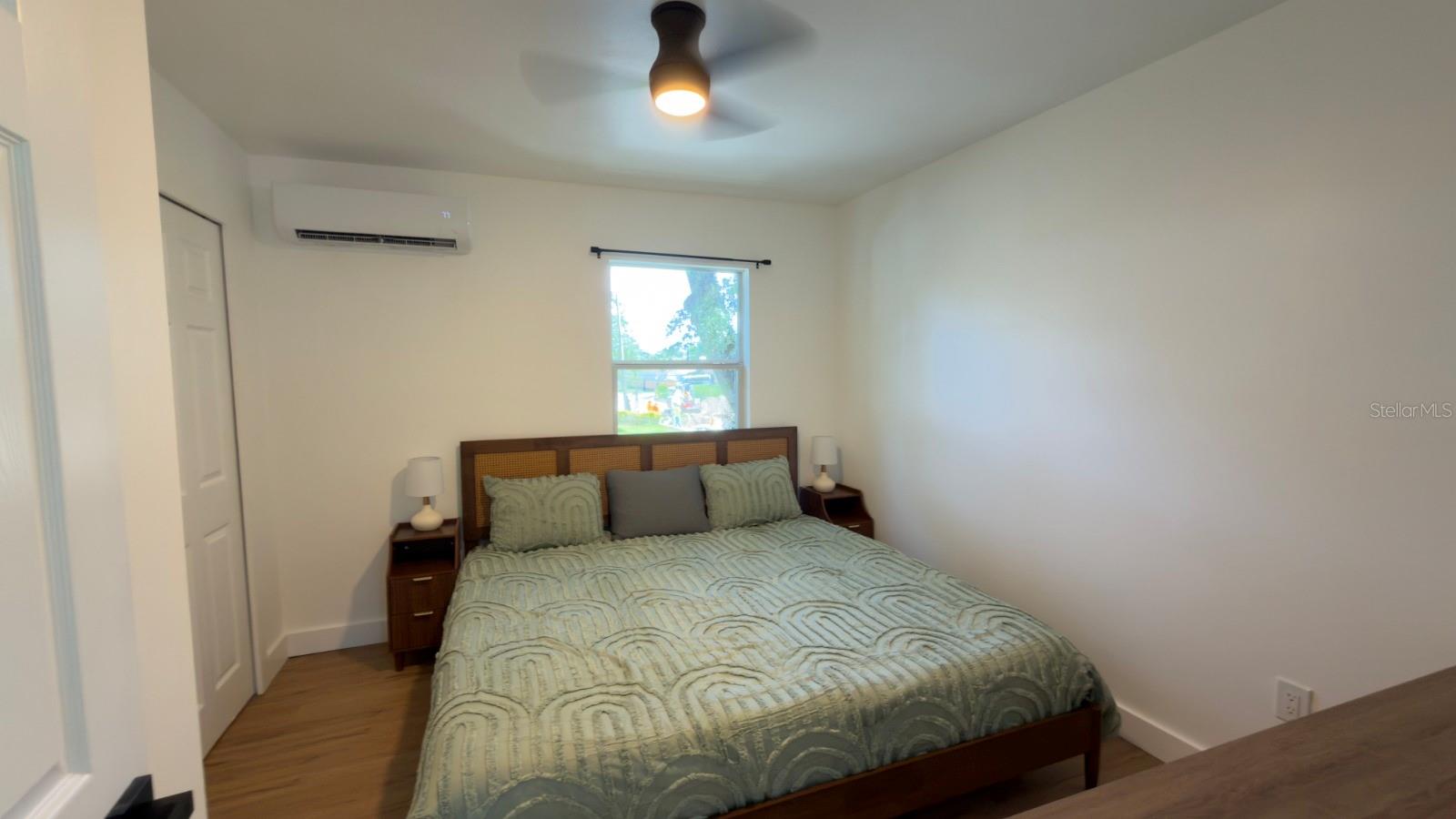 EAST VIEW PARK - Commercial Sale