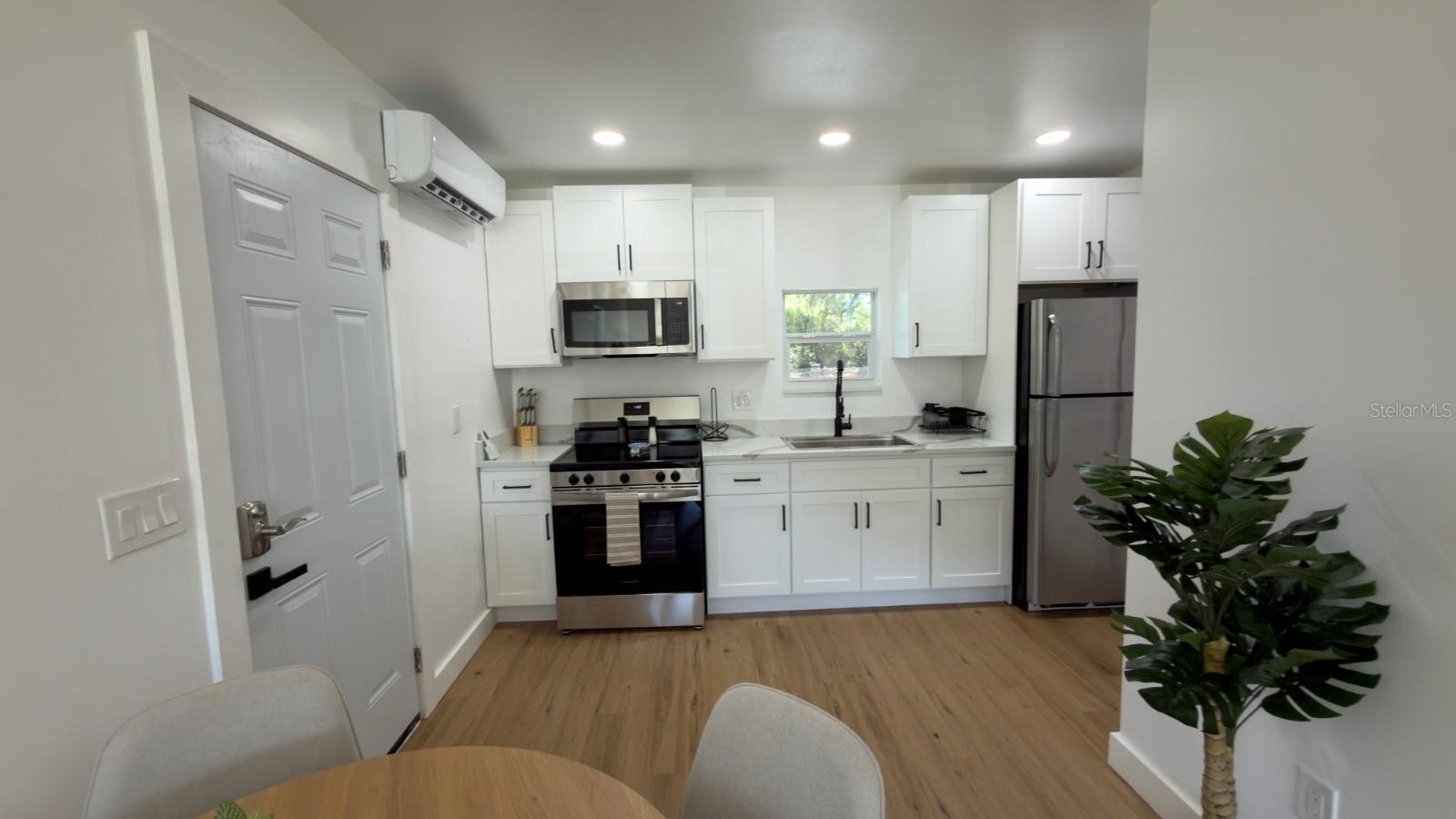 EAST VIEW PARK - Commercial Sale