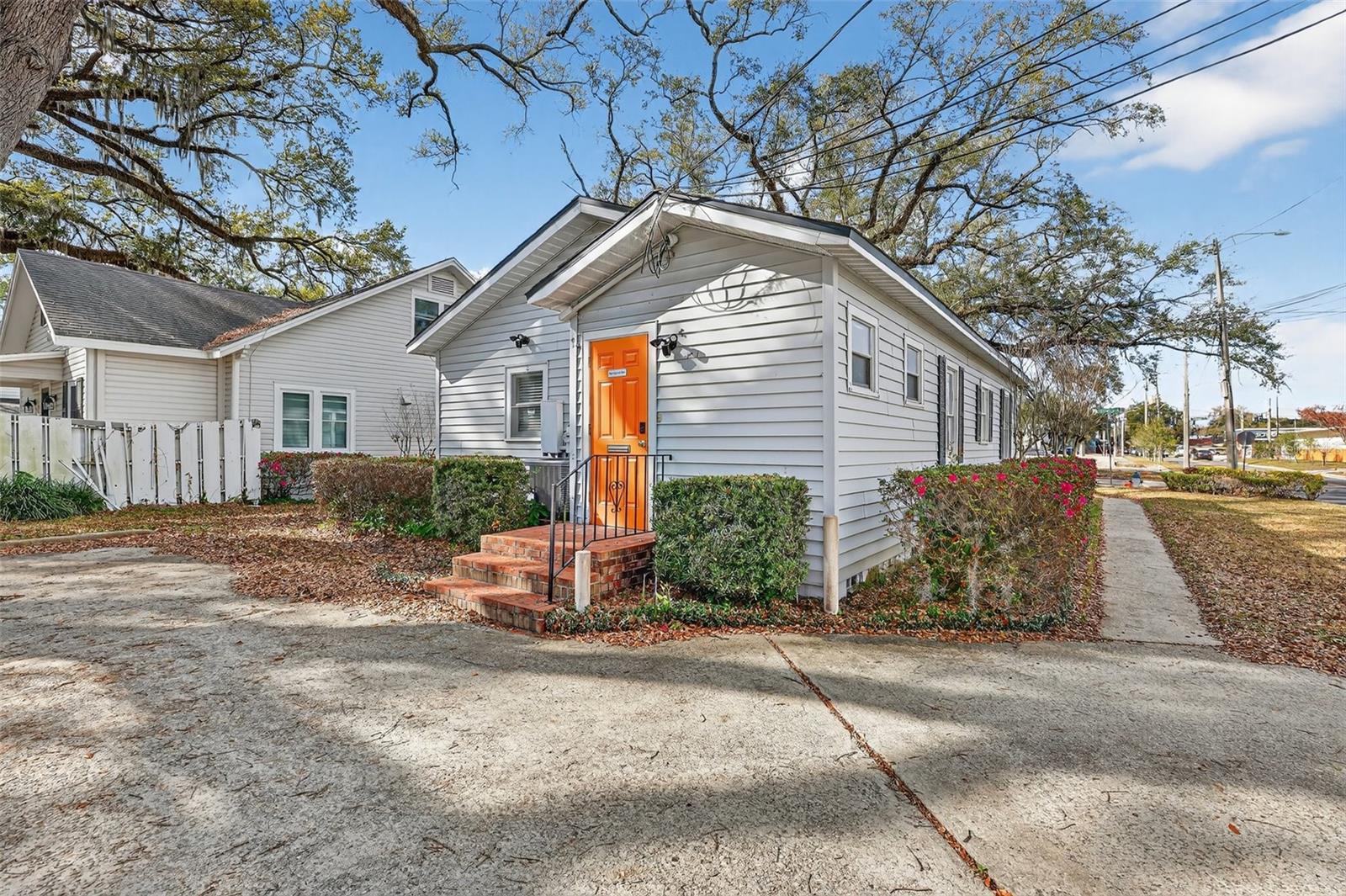 EAST VIEW PARK - Commercial Sale