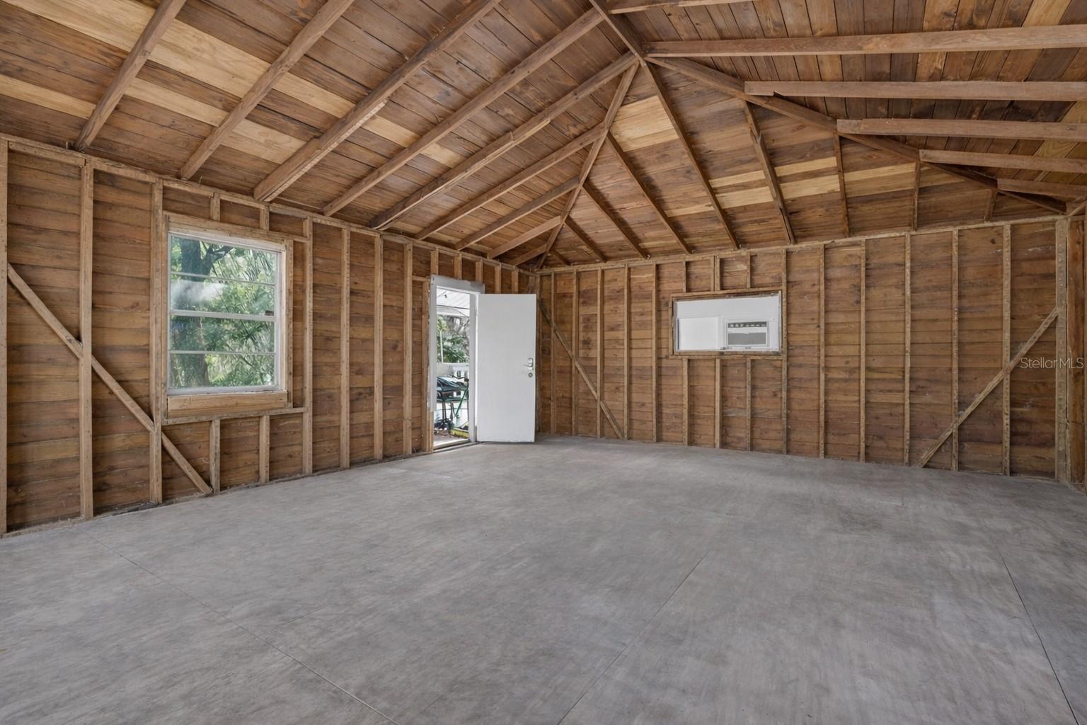 EAST VIEW PARK - Commercial Sale