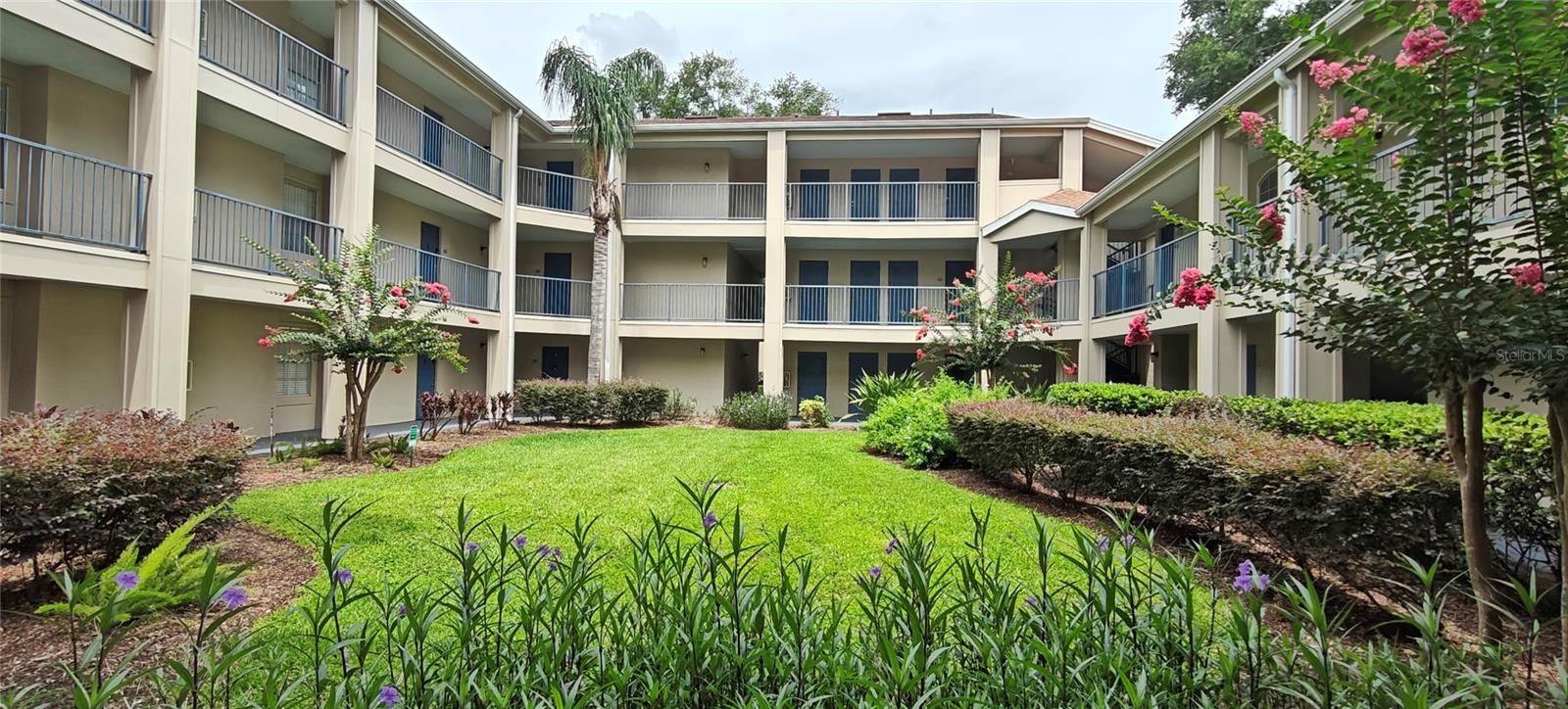 BERMUDA DUNES PRIVATE RESIDENCES CONDO - Residential