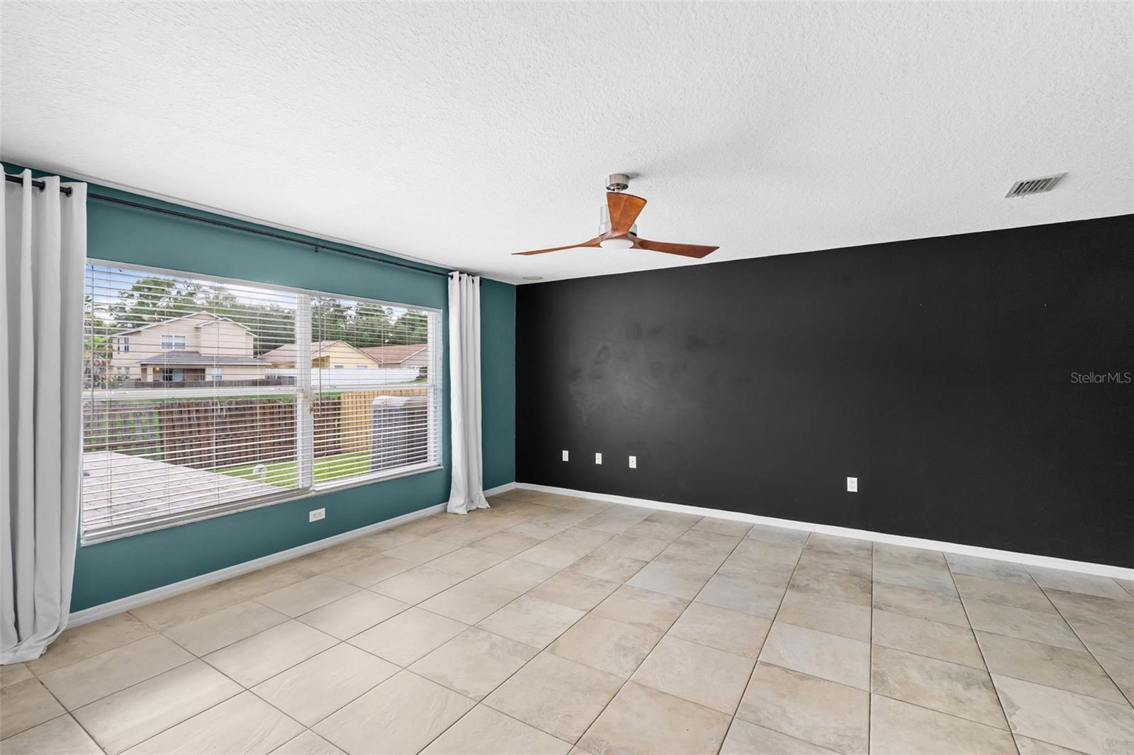 MANGO GROVES UNIT 2 - Residential