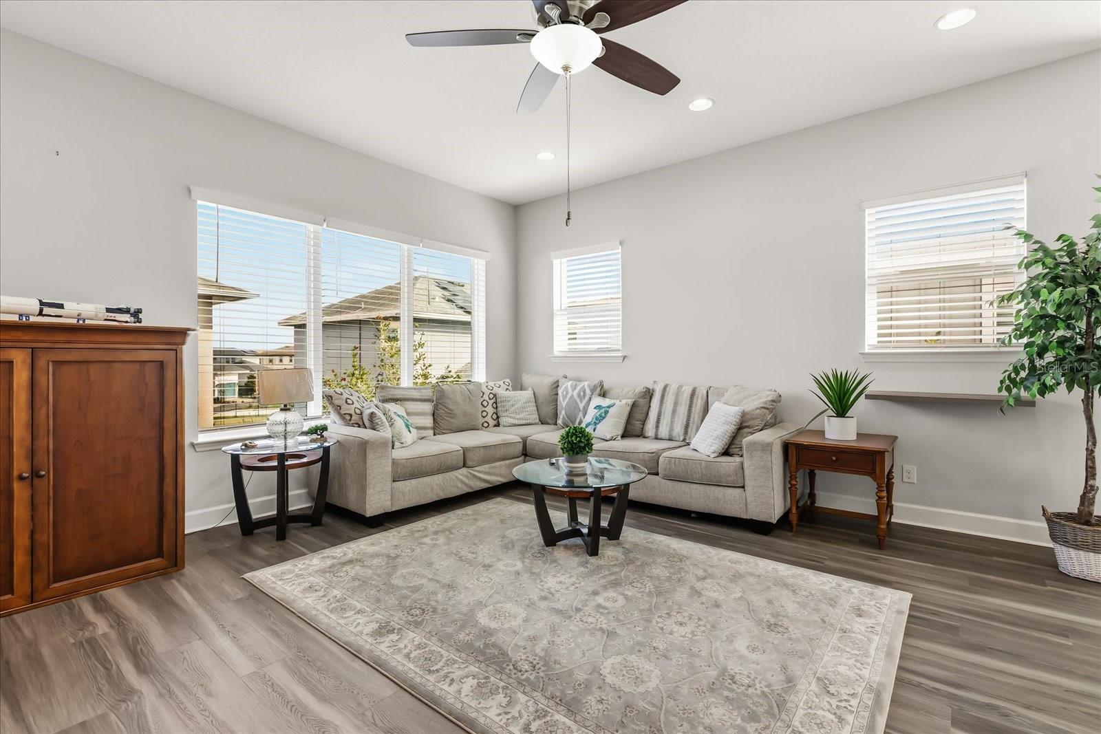 LAUREATE PARK PH 8 - Residential