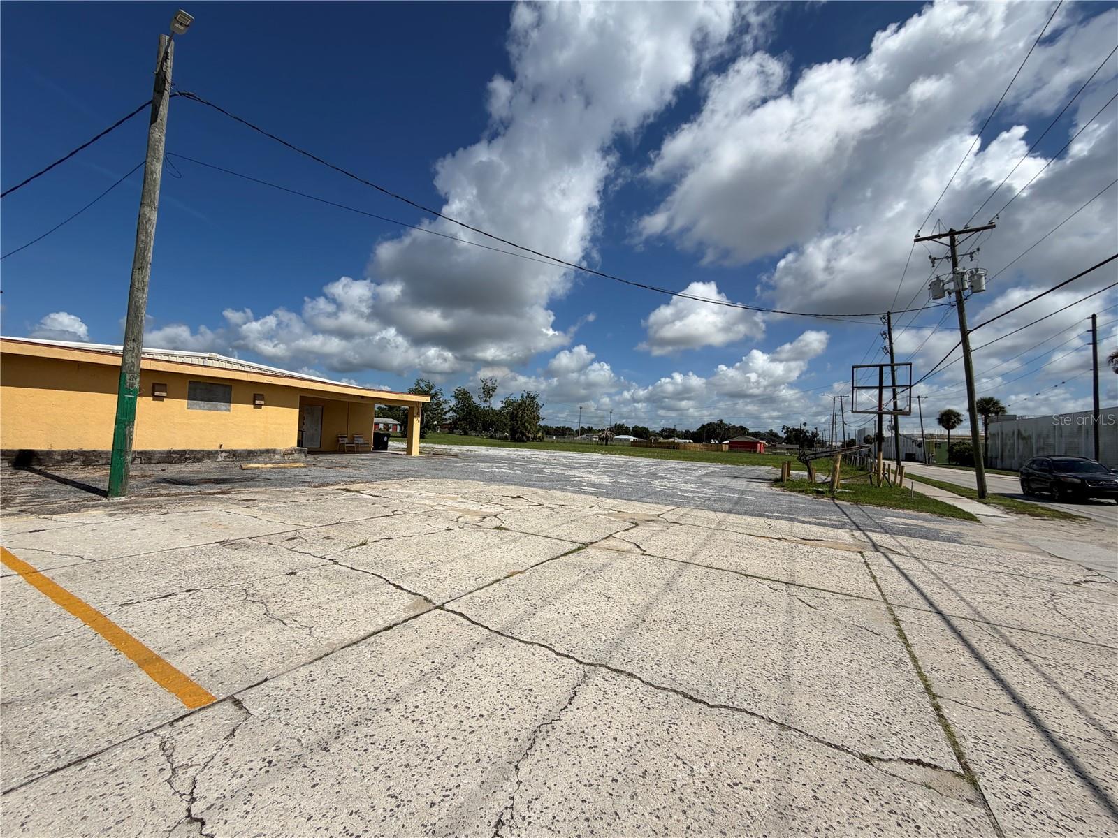 DAVIS E N RESUB - Commercial Sale