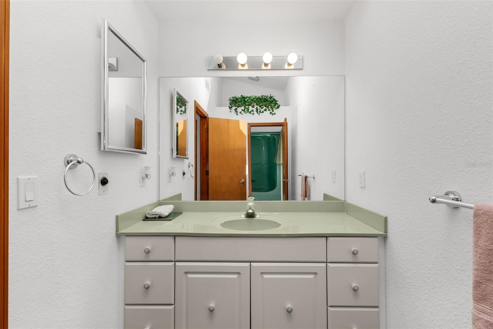 NORTH PORT CHARLOTTE ESTATES - Residential