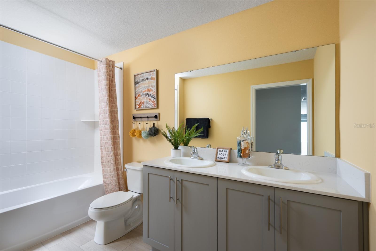 PASADENA RIDGE - Residential