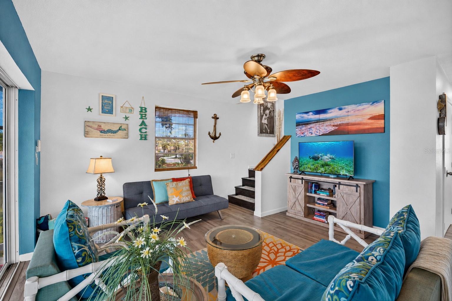 SOUTH VENICE - Residential