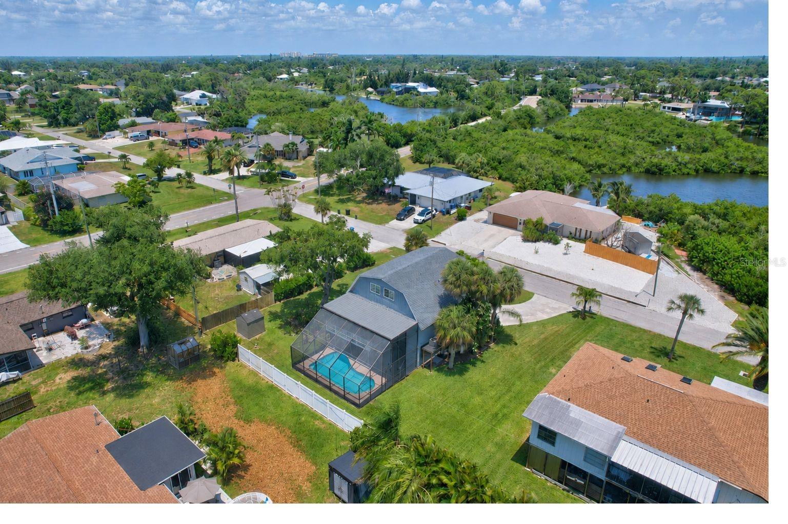 SOUTH VENICE - Residential