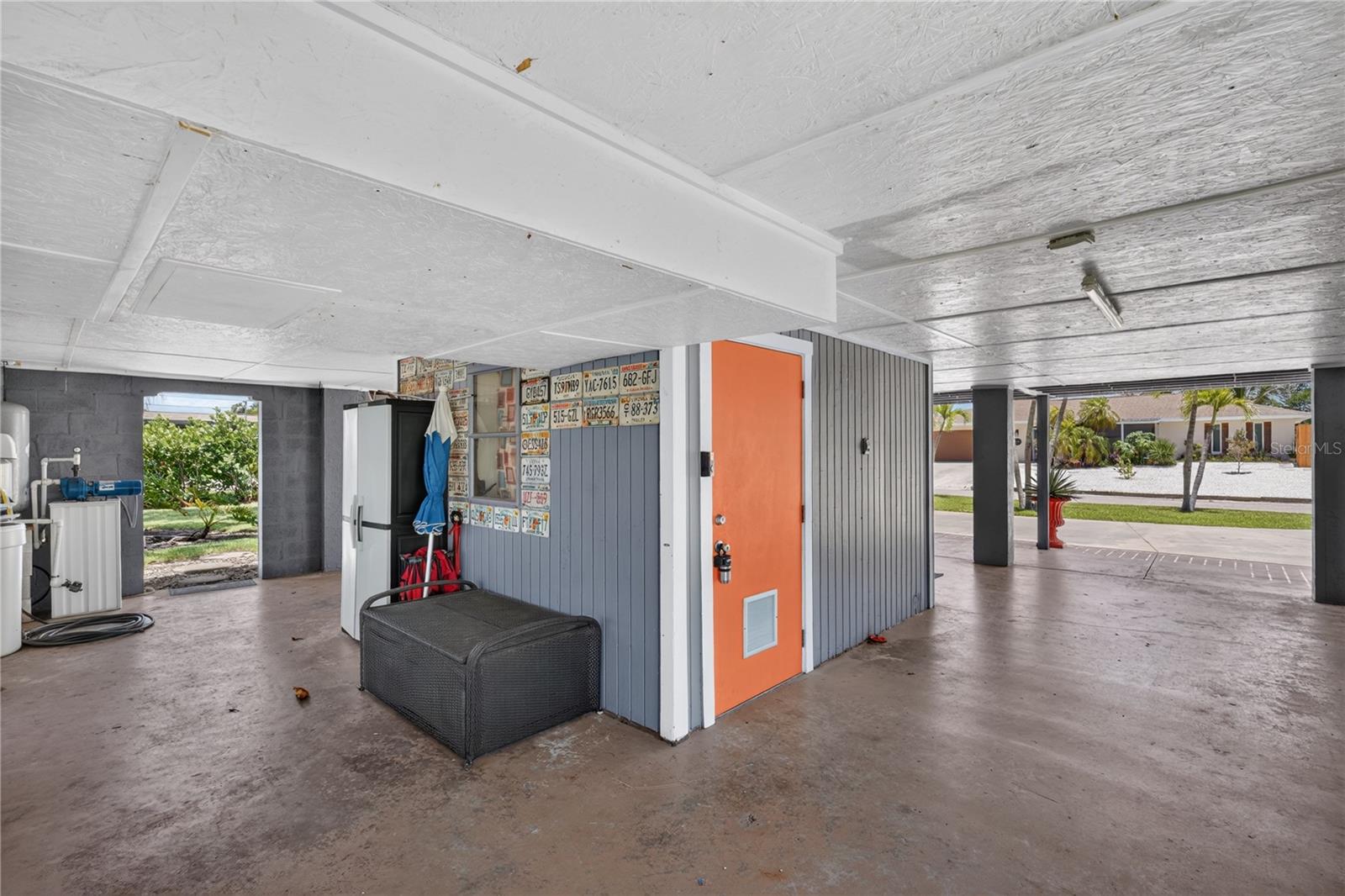 SOUTH VENICE - Residential