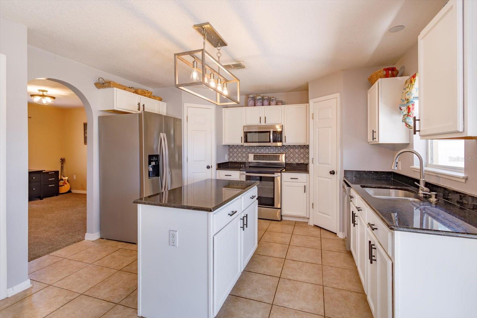 GROVELAND MARINA DEL REY PH 01 - Residential