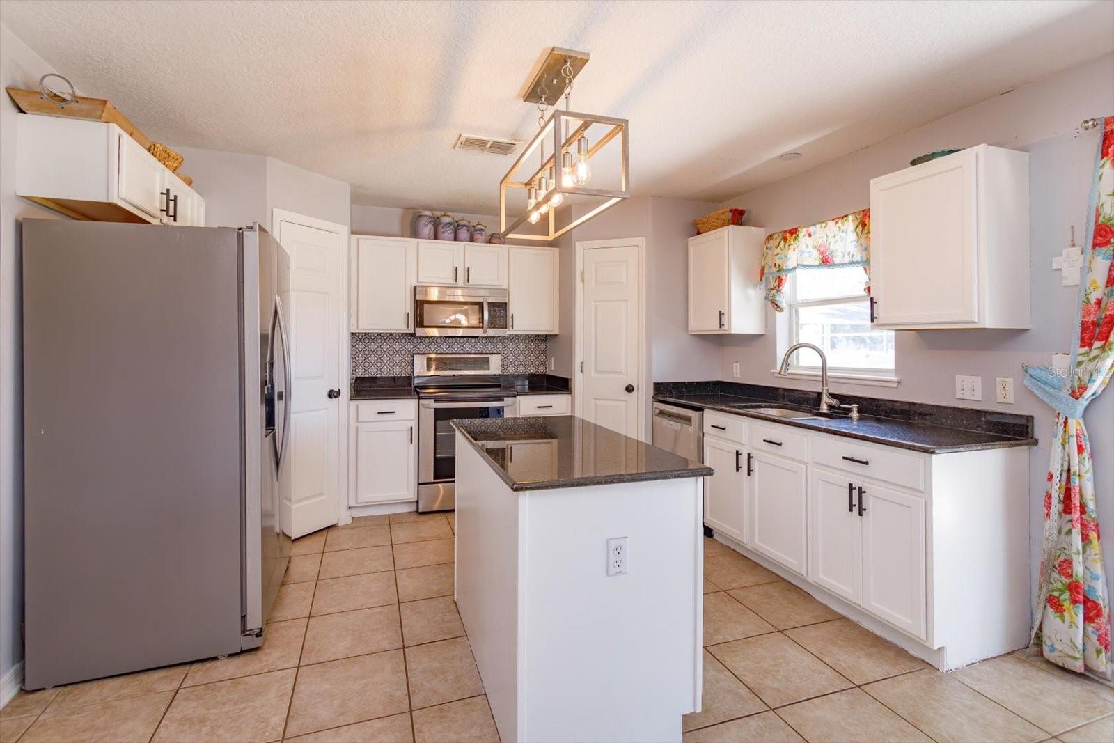 GROVELAND MARINA DEL REY PH 01 - Residential