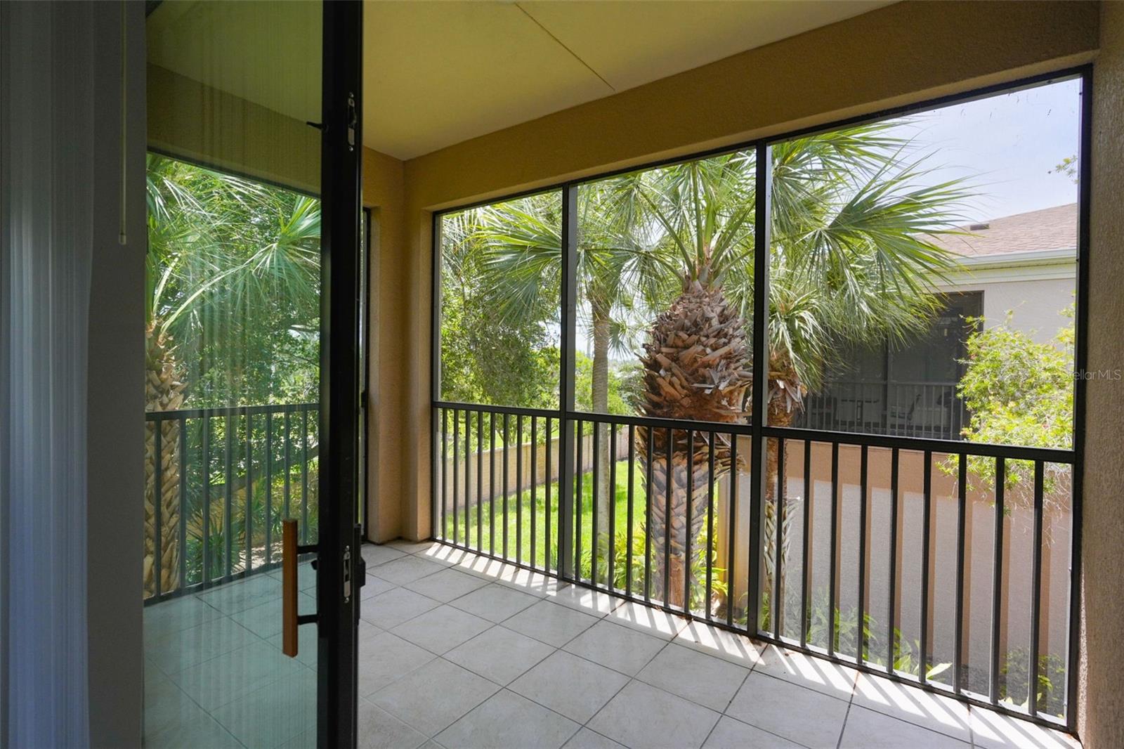PALMA SOLA TRACE - Residential