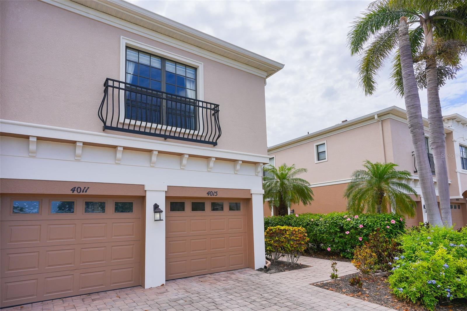 PALMA SOLA TRACE - Residential
