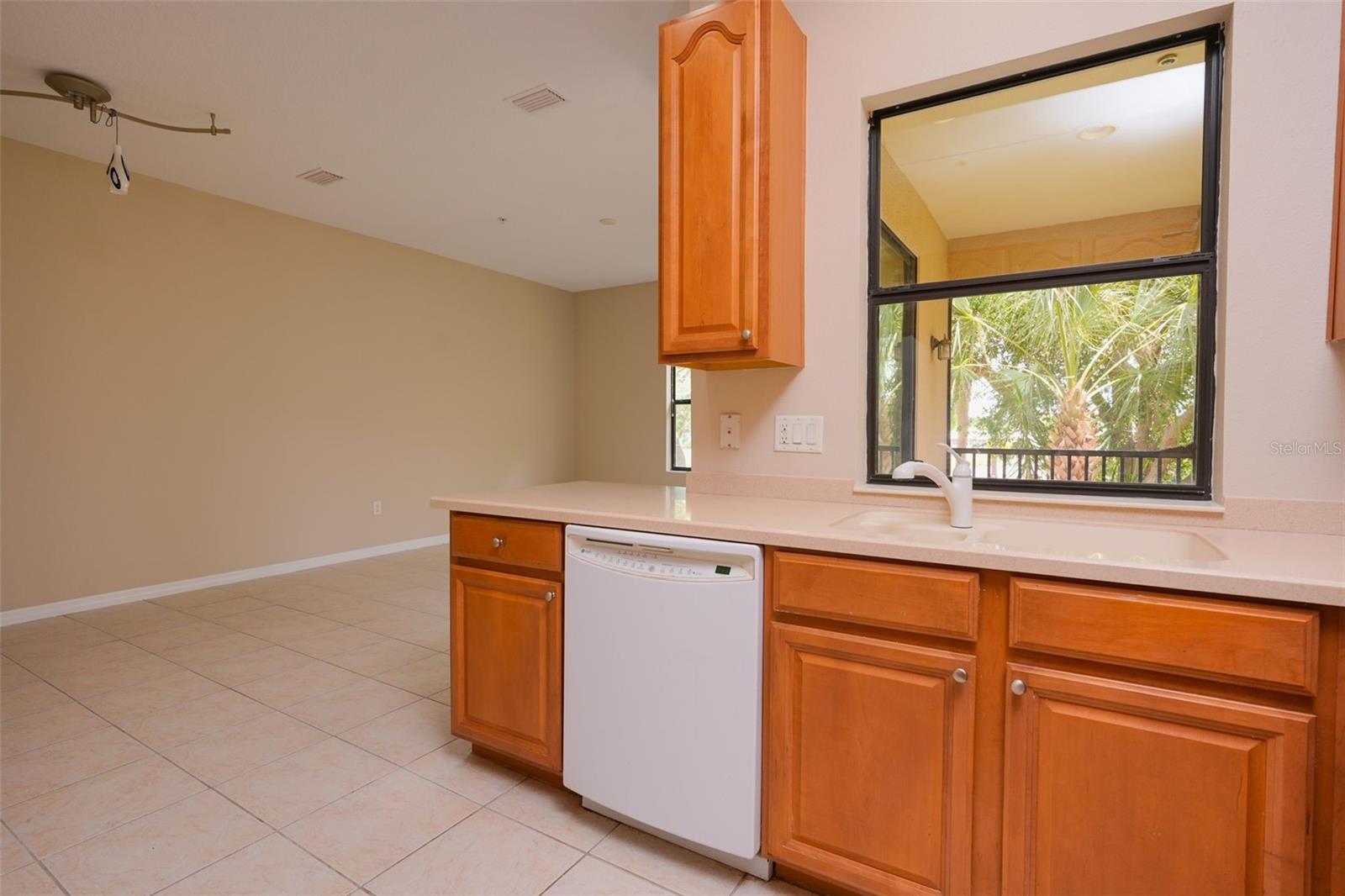 PALMA SOLA TRACE - Residential