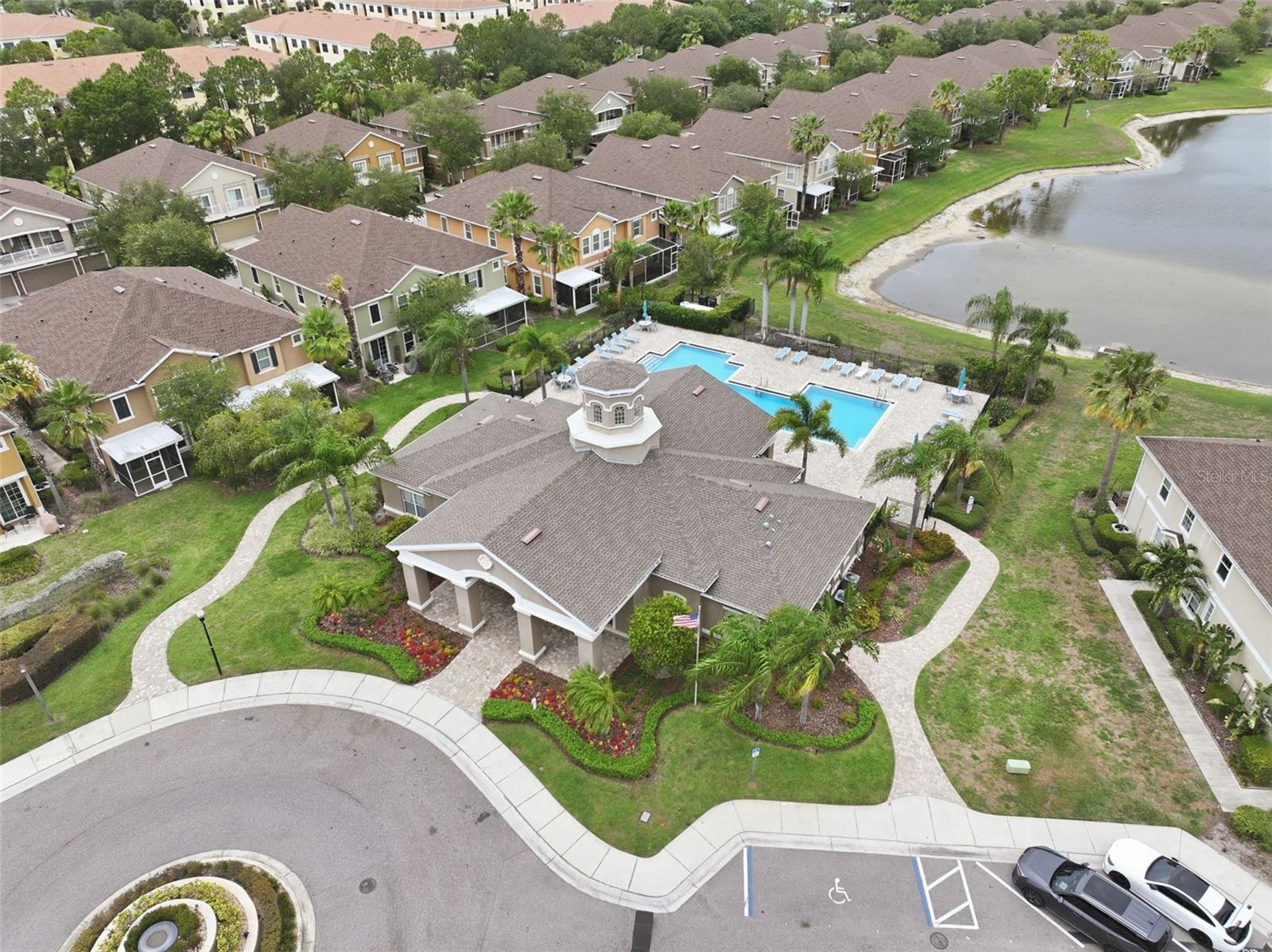 SCHOONER COVE A CONDOMINIUM PHASE 18 - Residential