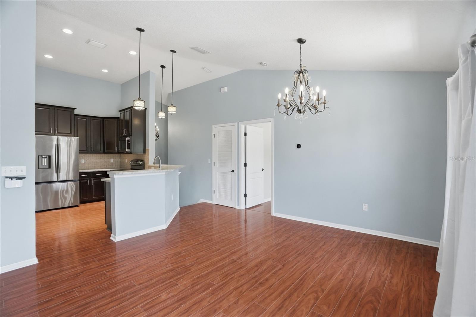 SCHOONER COVE A CONDOMINIUM PHASE 18 - Residential