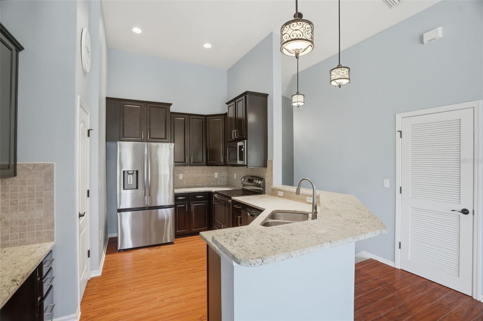 SCHOONER COVE A CONDOMINIUM PHASE 18 - Residential