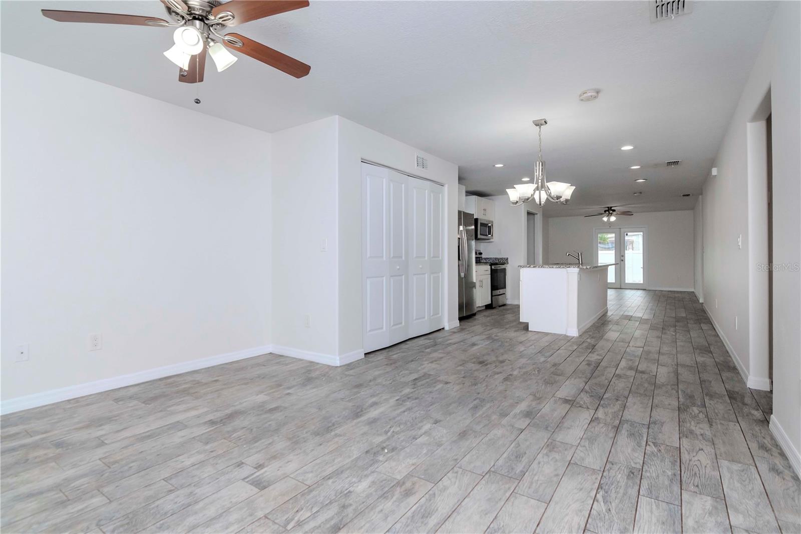 TREASURE PARK - Residential Lease