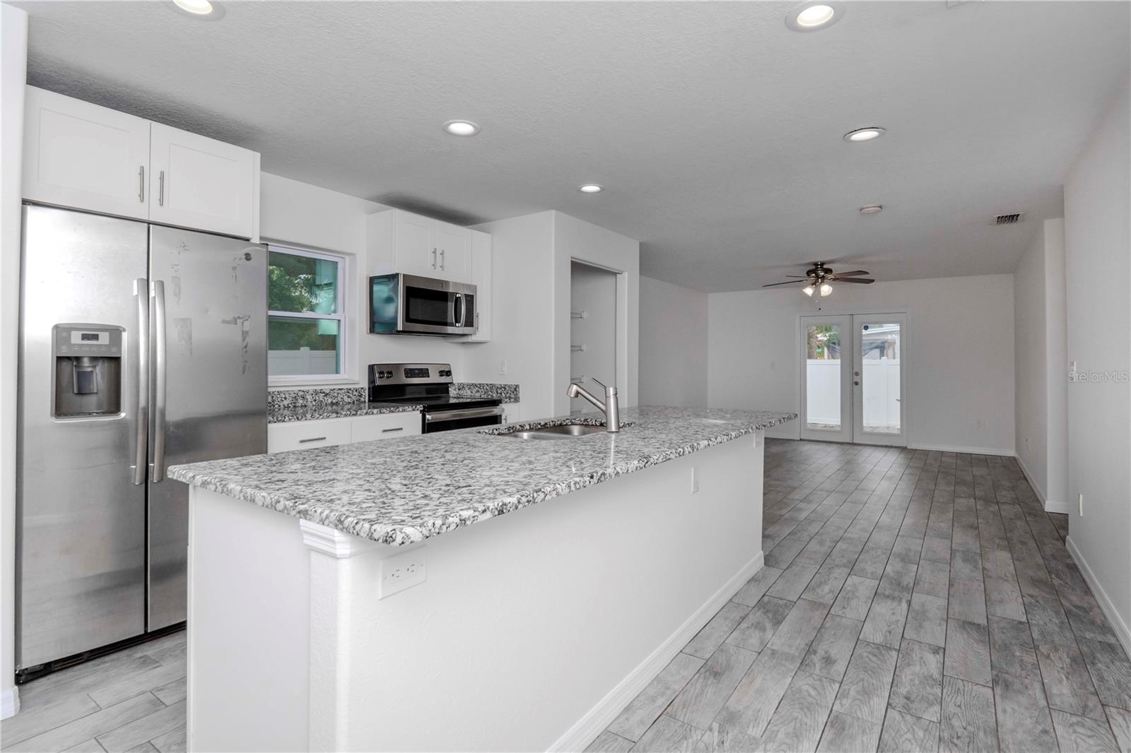 TREASURE PARK - Residential Lease