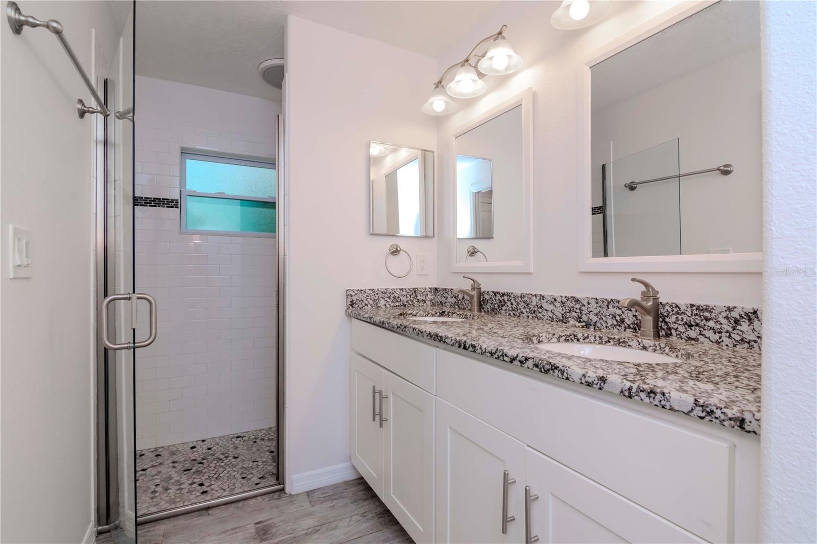 TREASURE PARK - Residential Lease