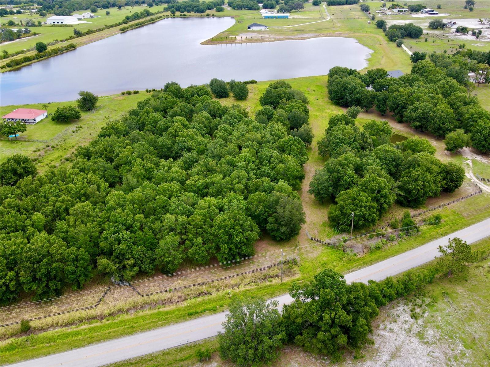 LAKESIDE RANCH - Land