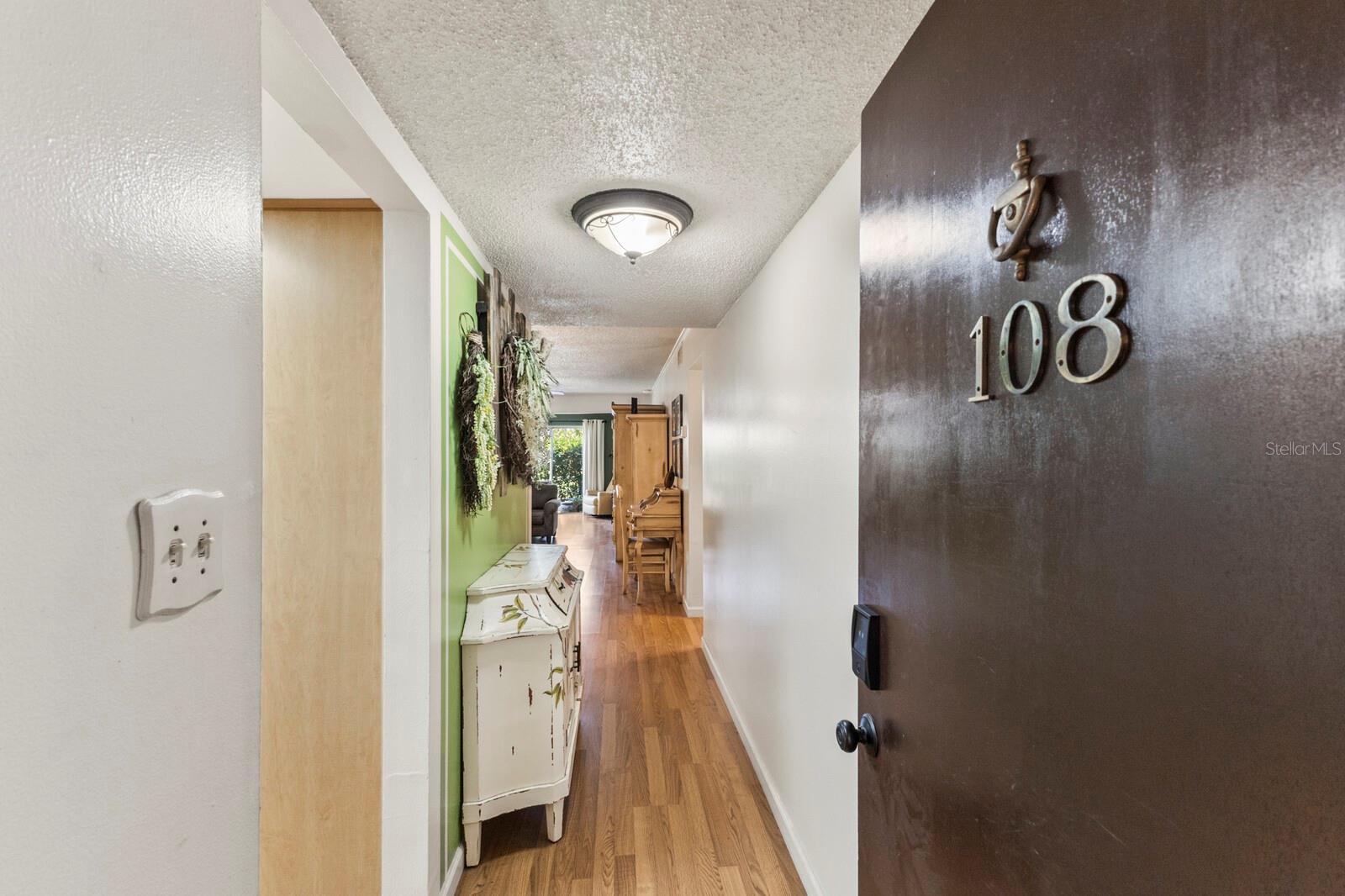 BAYSHORE ON THE LAKE APTS SEC 2 - Residential