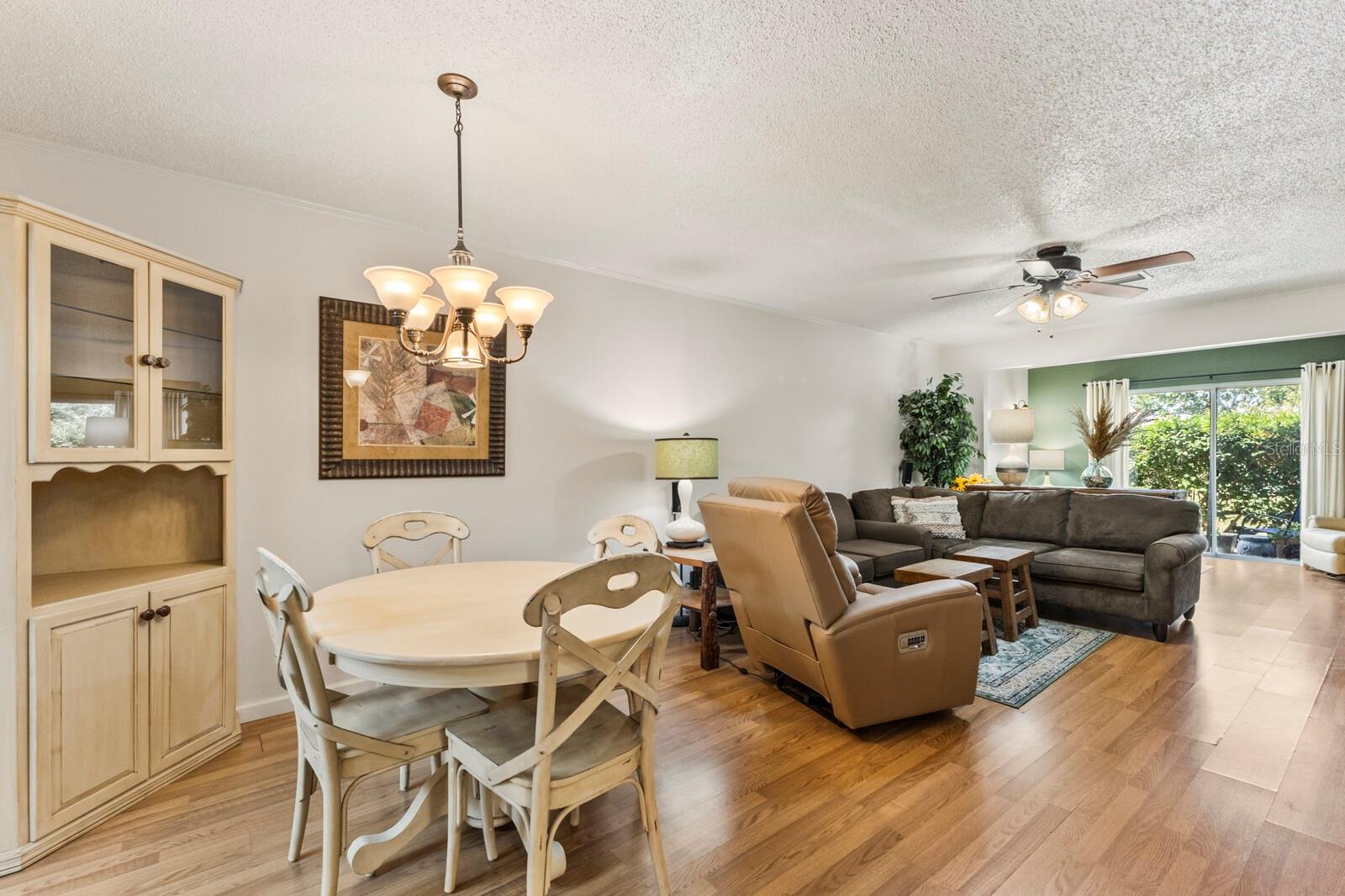 BAYSHORE ON THE LAKE APTS SEC 2 - Residential