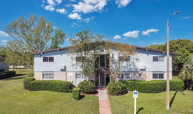 WATERFALL COVE OF WINTER PARK - Residential