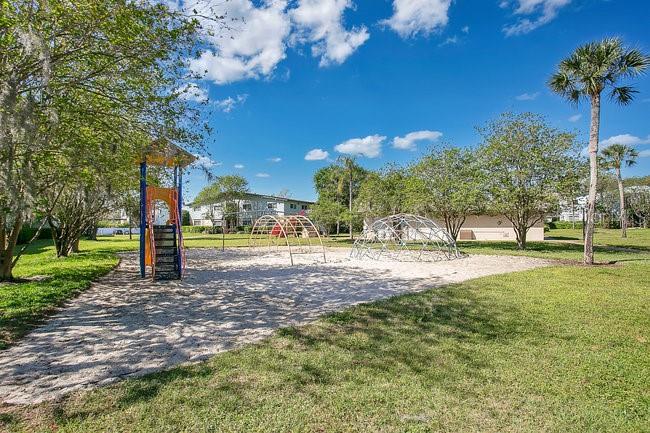 WATERFALL COVE OF WINTER PARK - Residential
