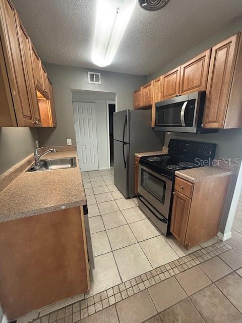 WATERFALL COVE OF WINTER PARK - Residential