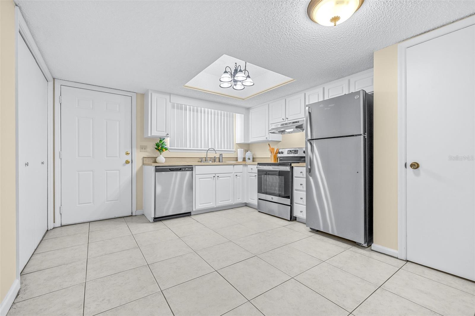 COUNTRY RIDGE ADD - Residential