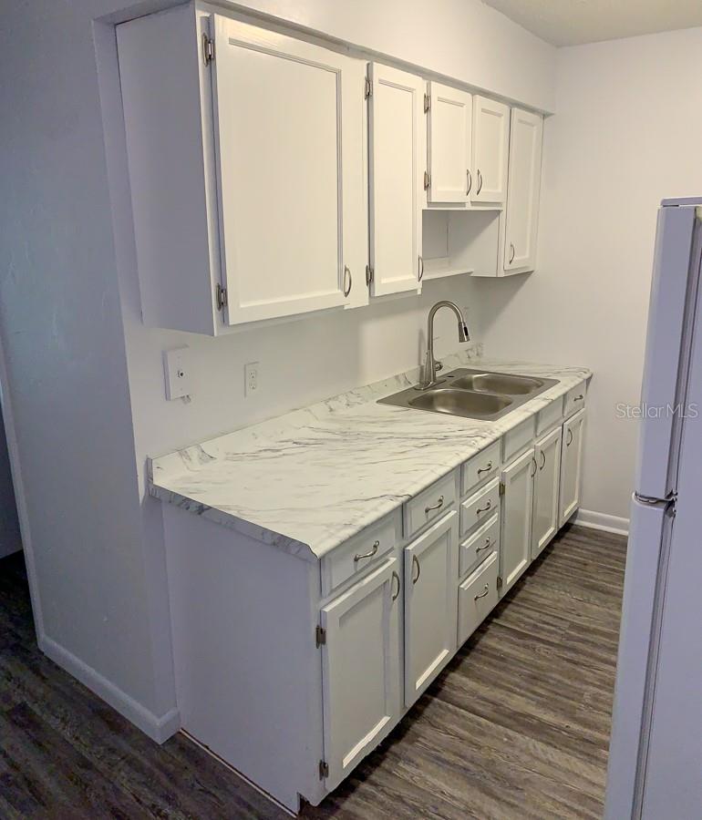 CREEK FOREST - Residential Lease