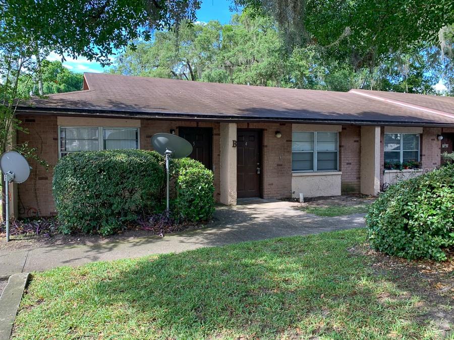 RECENTLY RENOVATED 1BR/1BA Apartment in NW Gainesville

WOW, this is the one you've been waiting for! Tastefully recently-updated, 1-bedroom, 1-bath in NW Gainesville! Boasting just over 600 square feet this unit just got a major face lift that is sure to impress! Updates include: NEWER Weathered Barnwood vinyl plank flooring, NEWER brushed nickel light fixtures throughout, NEWER blinds throughout, NEWER countertops, REFINISHED cabinets with brushed nickel hardware, NEWER kitchen sink with pull down faucet, NEWER white vanity with modern & stylish medicine cabinet, NEWER ceiling fan with light combo, NEWER slider closet doors, and NEWER Leviton Decora switches, outlets, & faceplates. This unit also features a private deck with composite decking board, utility room with washer/dryer hookups, and central AC! Rent includes water, sewer, trash collection, and yard care. Schedule a showing today before it's gone! This one won't last long!!

$60.00 Application Fee (Per Person Over The Age of 18)
$60.00 Guarantor Fee (If Applicable)
$250.00 Leasing Fee (Due at Time of Lease Signing)