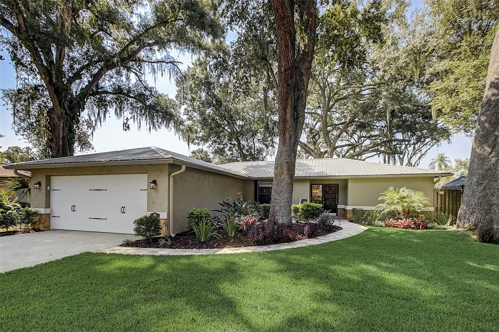 ARLINGTON OAKS SUB - Residential