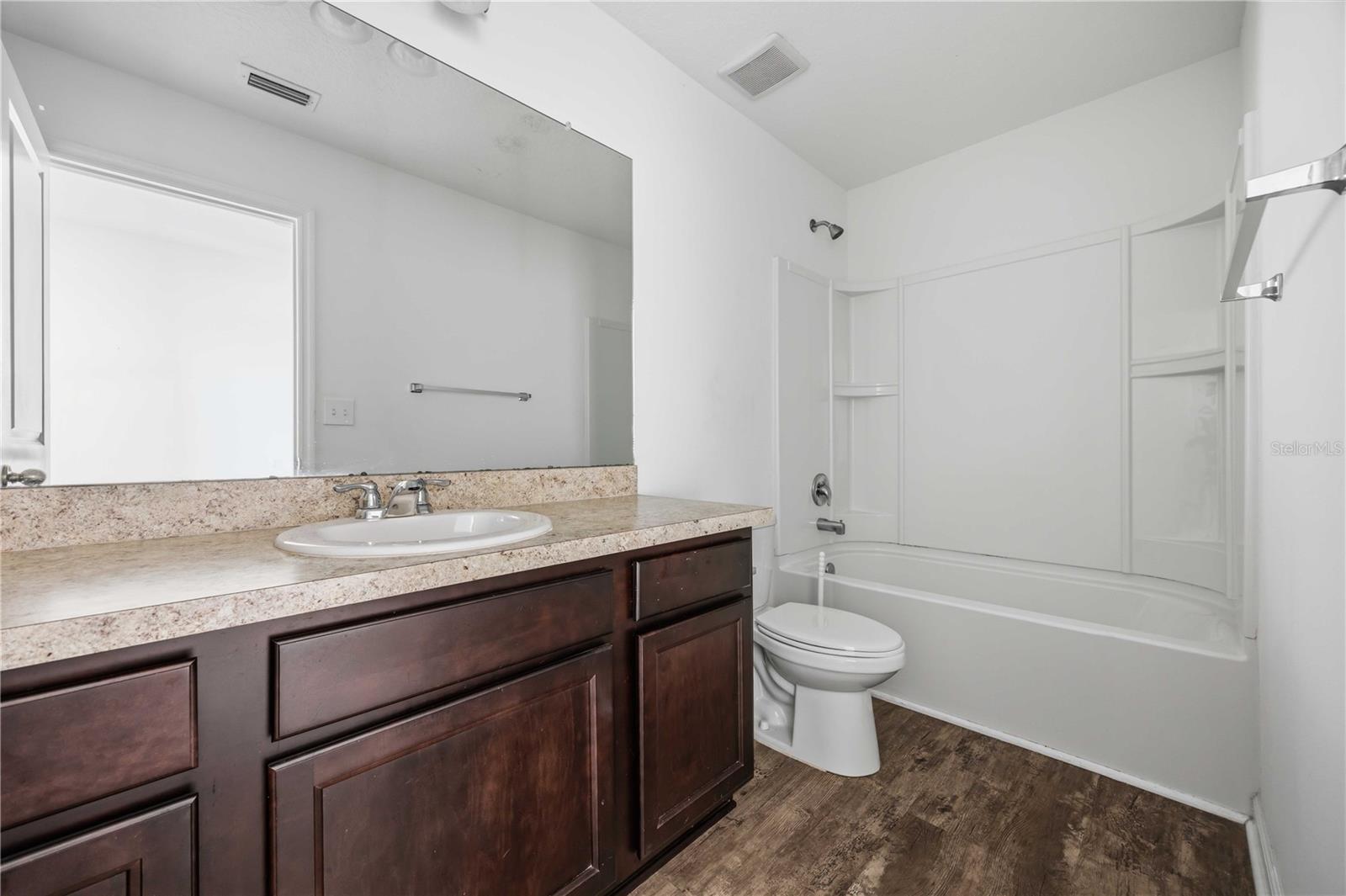RIVERSTONE PH I - Residential