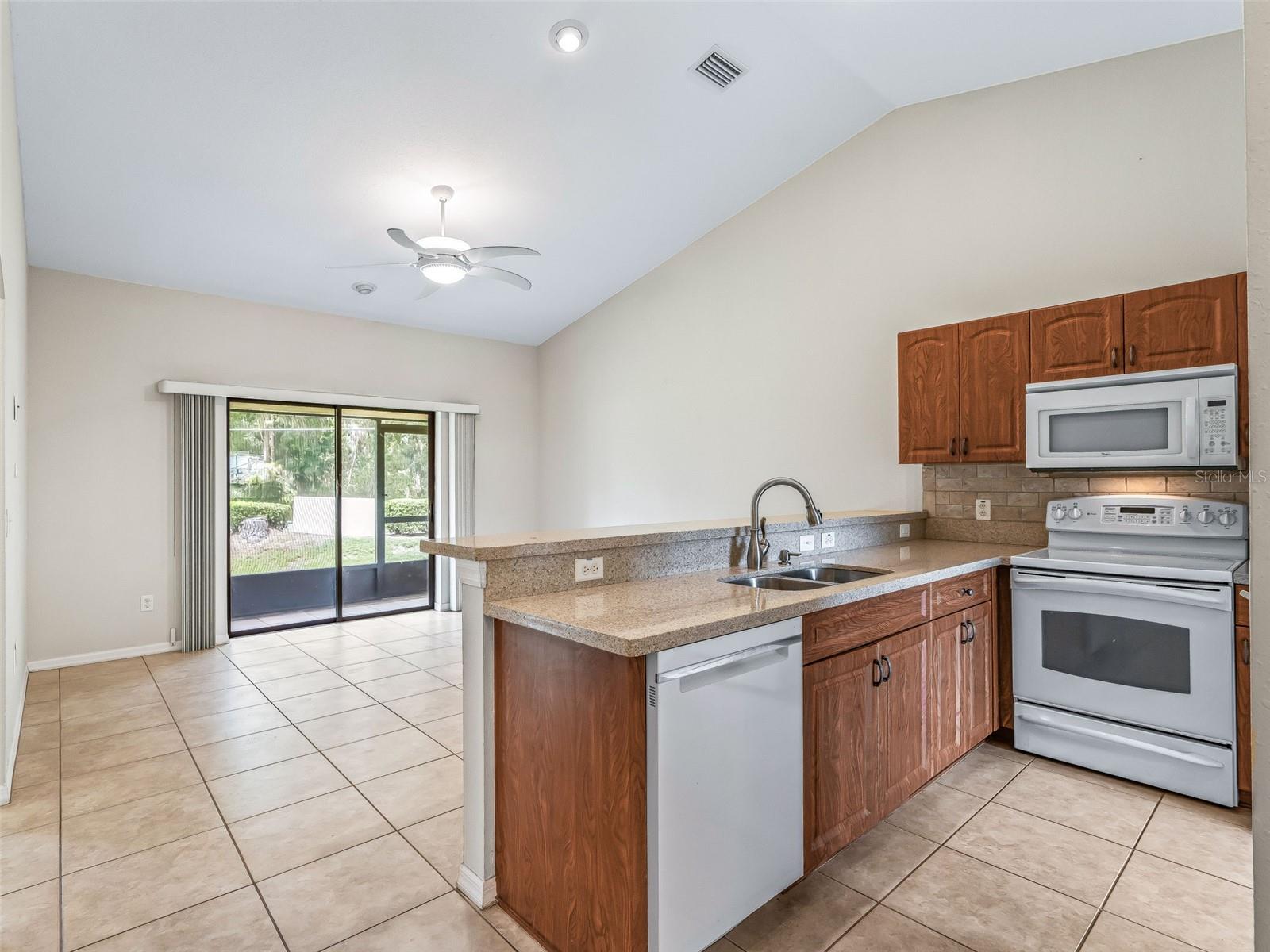 CASA PARK VILLAS - Residential