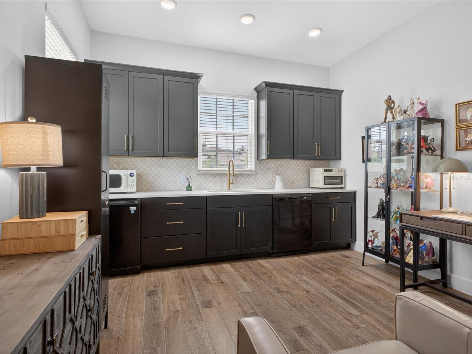 HAMPTON LANDING/PROVIDENCE - Residential