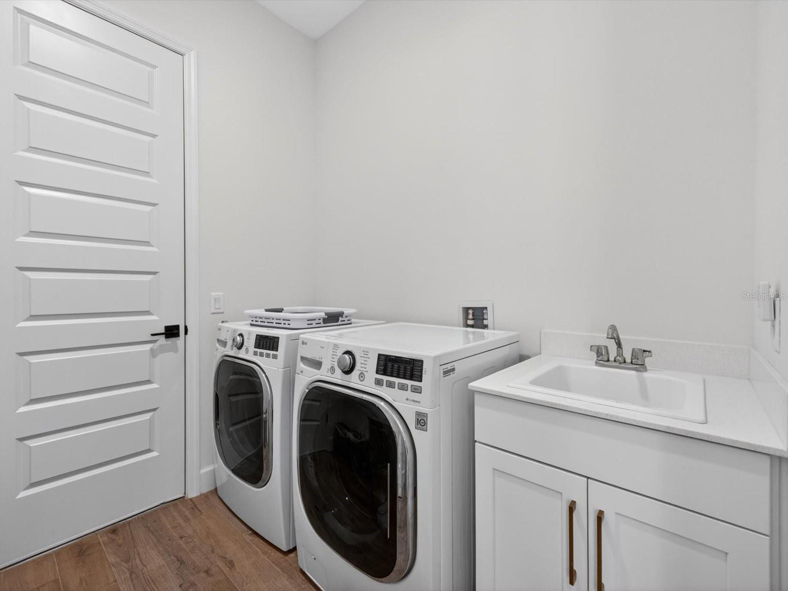 HAMPTON LANDING/PROVIDENCE - Residential