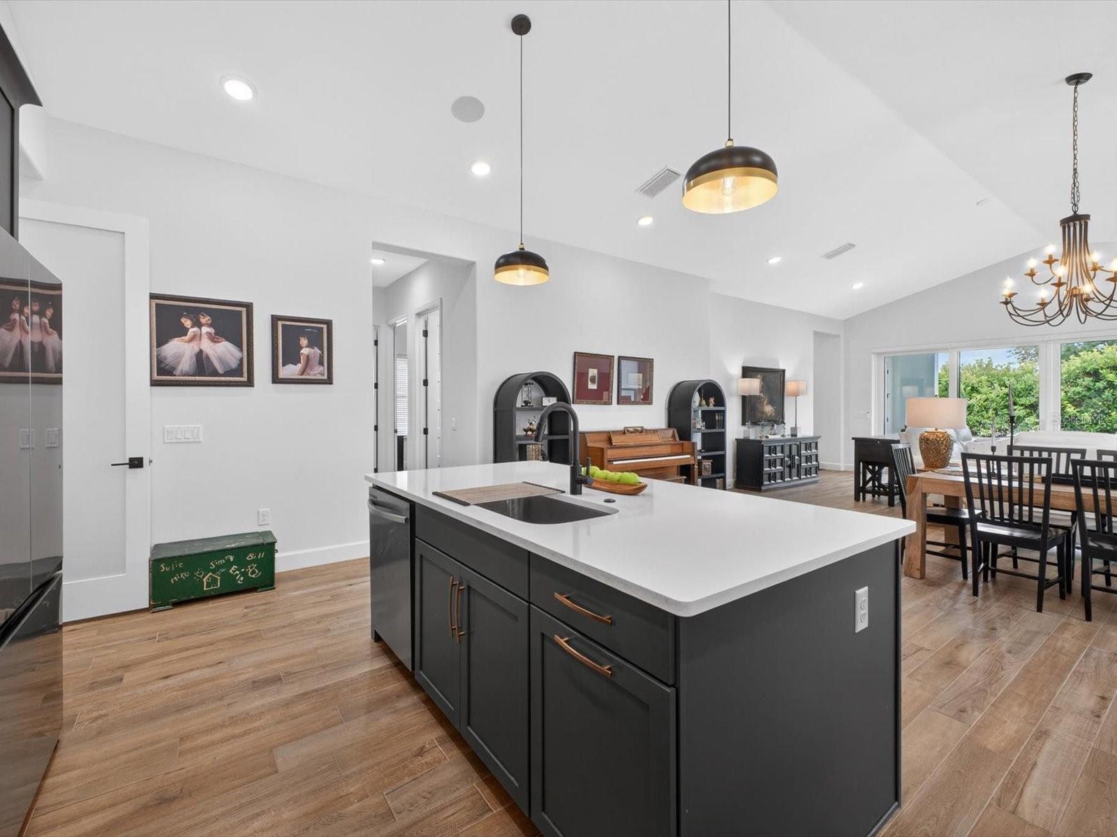 HAMPTON LANDING/PROVIDENCE - Residential