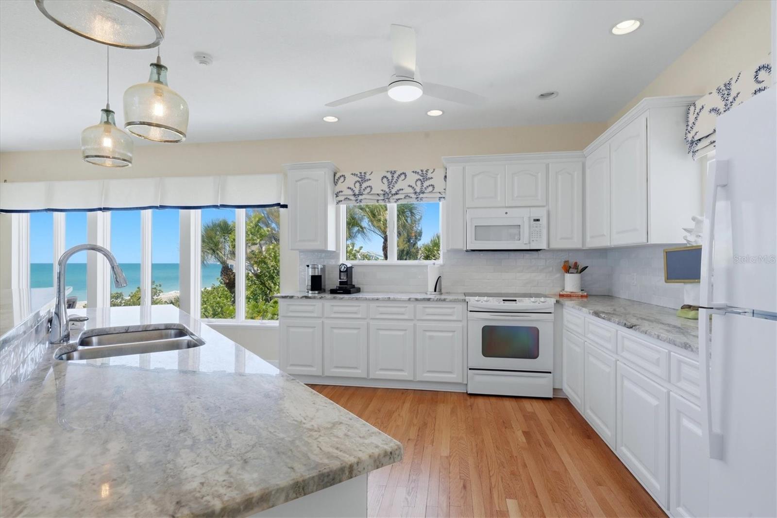 BOCILLA BEACH BAY LAND CONDO - Residential