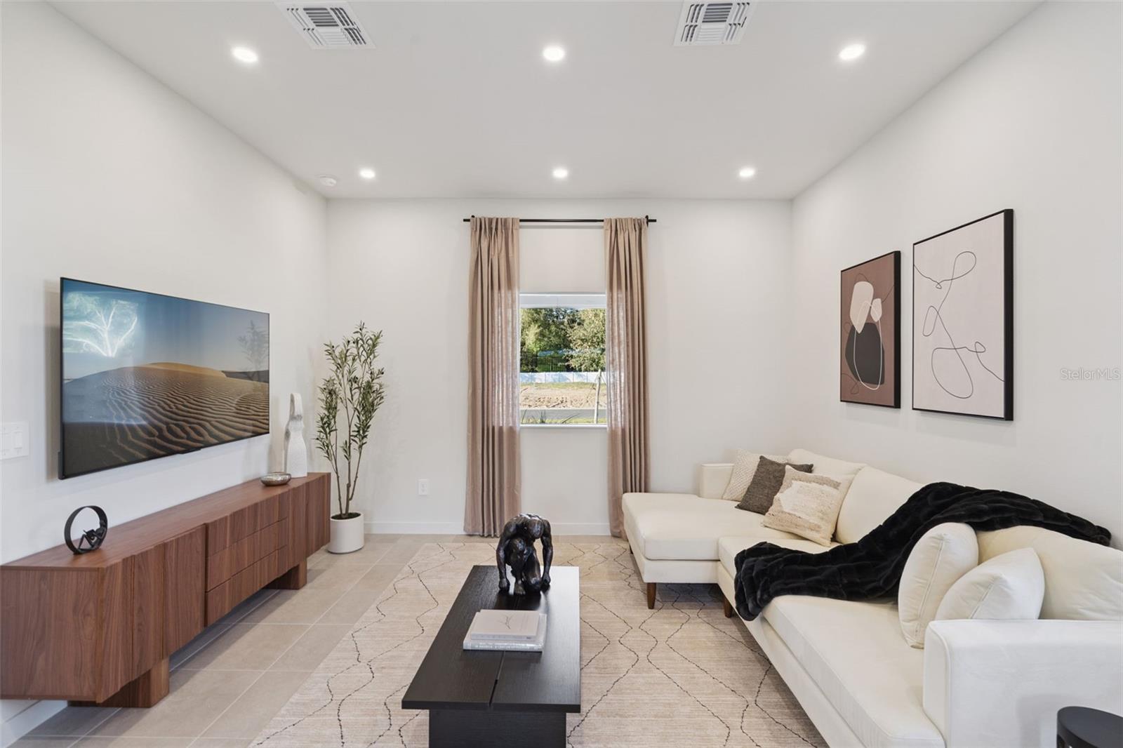 BOULEVARD OAKS OF LADY LAKE - Residential